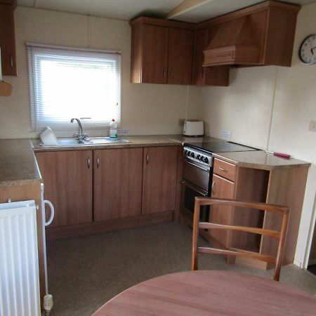 Fenlake Holiday Accommodation Metheringham ภายนอก รูปภาพ