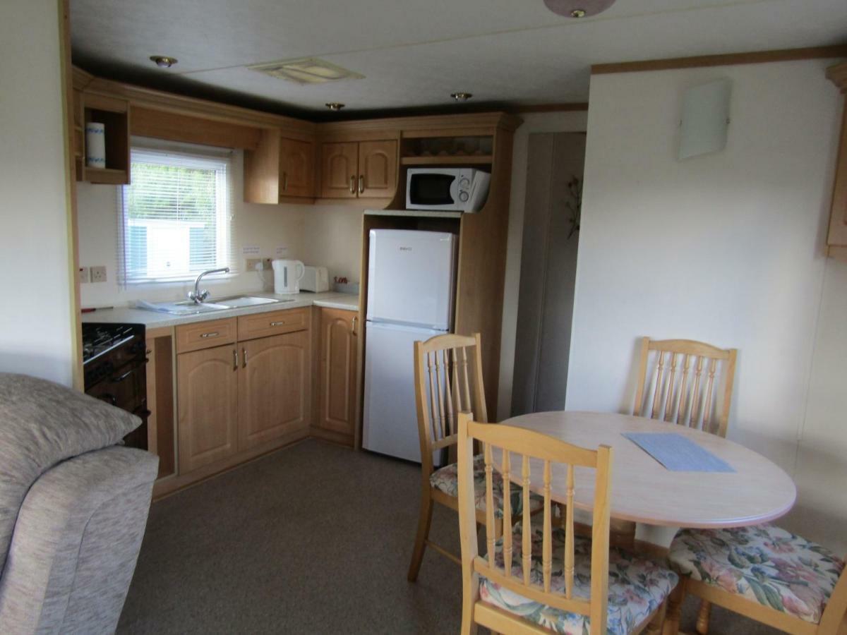 Fenlake Holiday Accommodation Metheringham ภายนอก รูปภาพ