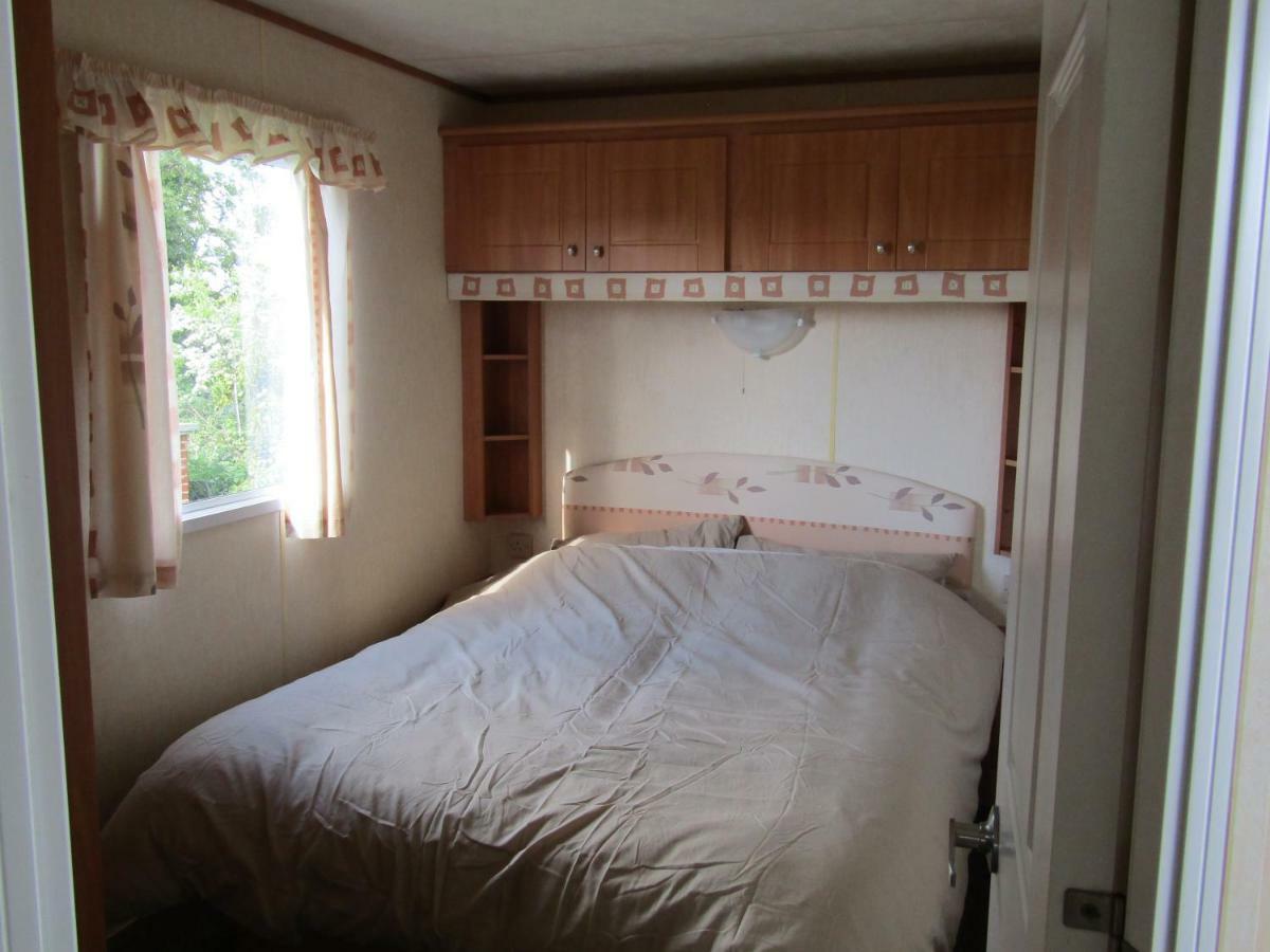 Fenlake Holiday Accommodation Metheringham ภายนอก รูปภาพ